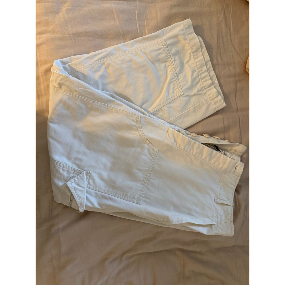White capris